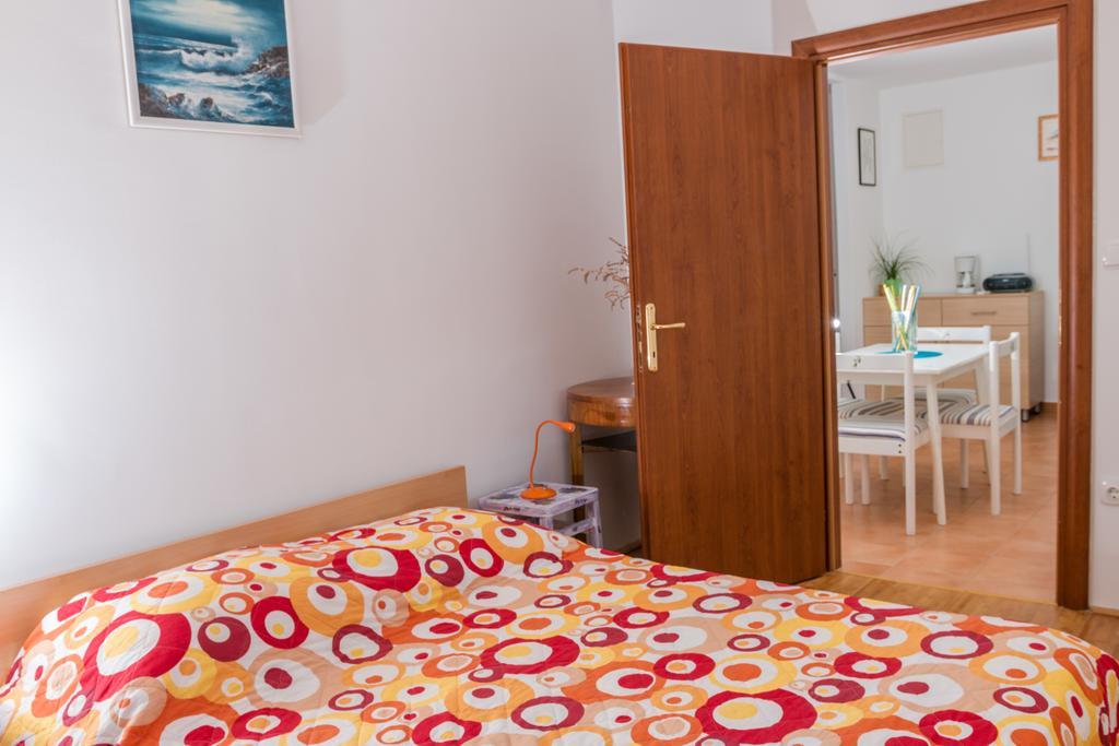 Apartments Seka Novi Vinodolski Exterior photo