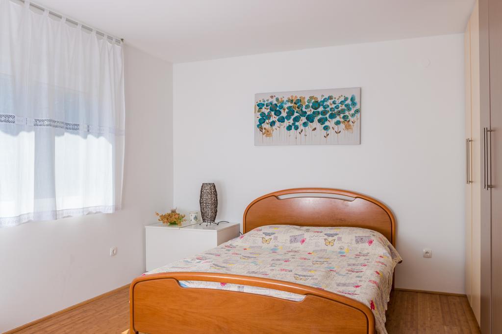 Apartments Seka Novi Vinodolski Exterior photo